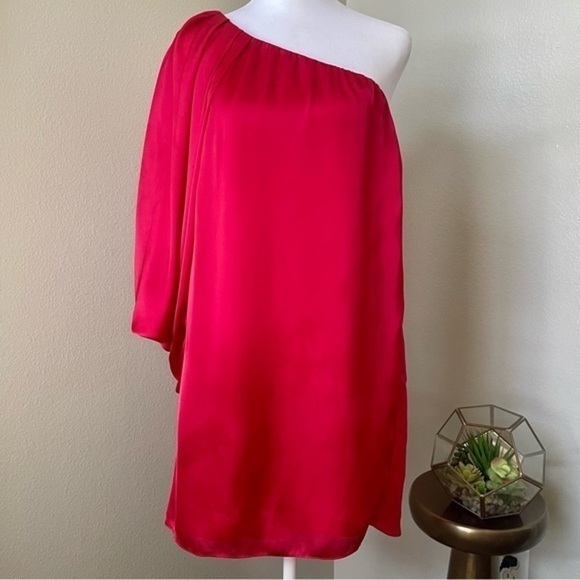 Aidan Mattox Dresses & Skirts - Aidan Mottox one shoulder dress | size 6